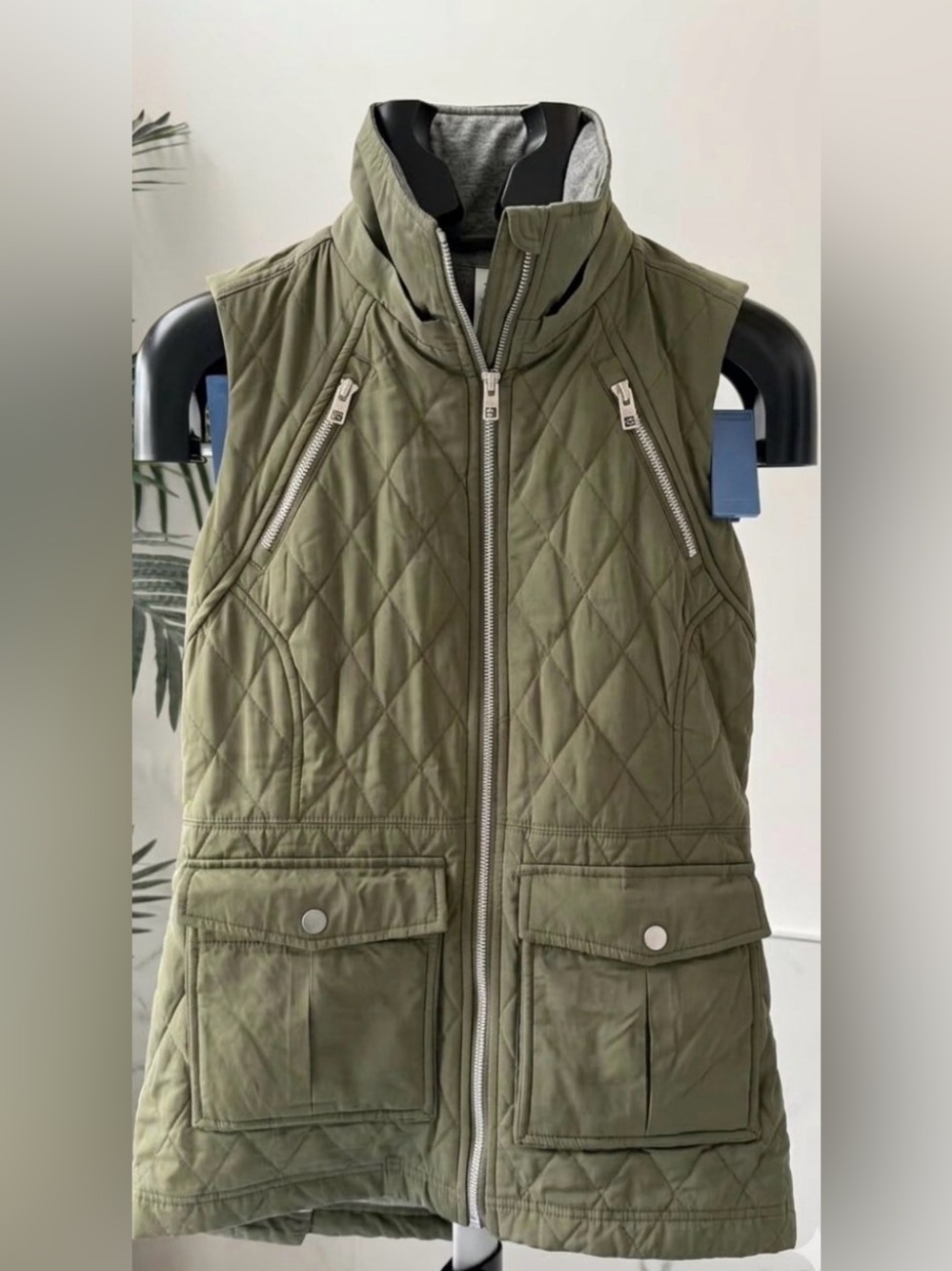 Athleta Tetons Olive Green Quilted Full Zip Utility Vest Jacket